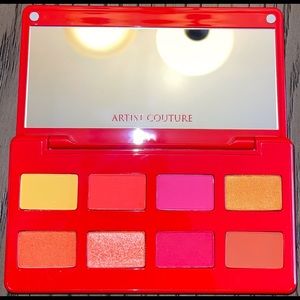 Caliente by Artist Couture eyeshadow pallete